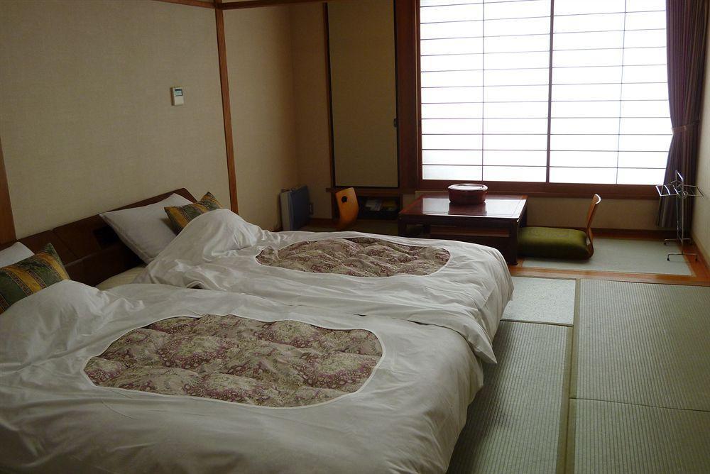 Miyajima Hotel New Kotobuki Hatsukaichi Exterior foto