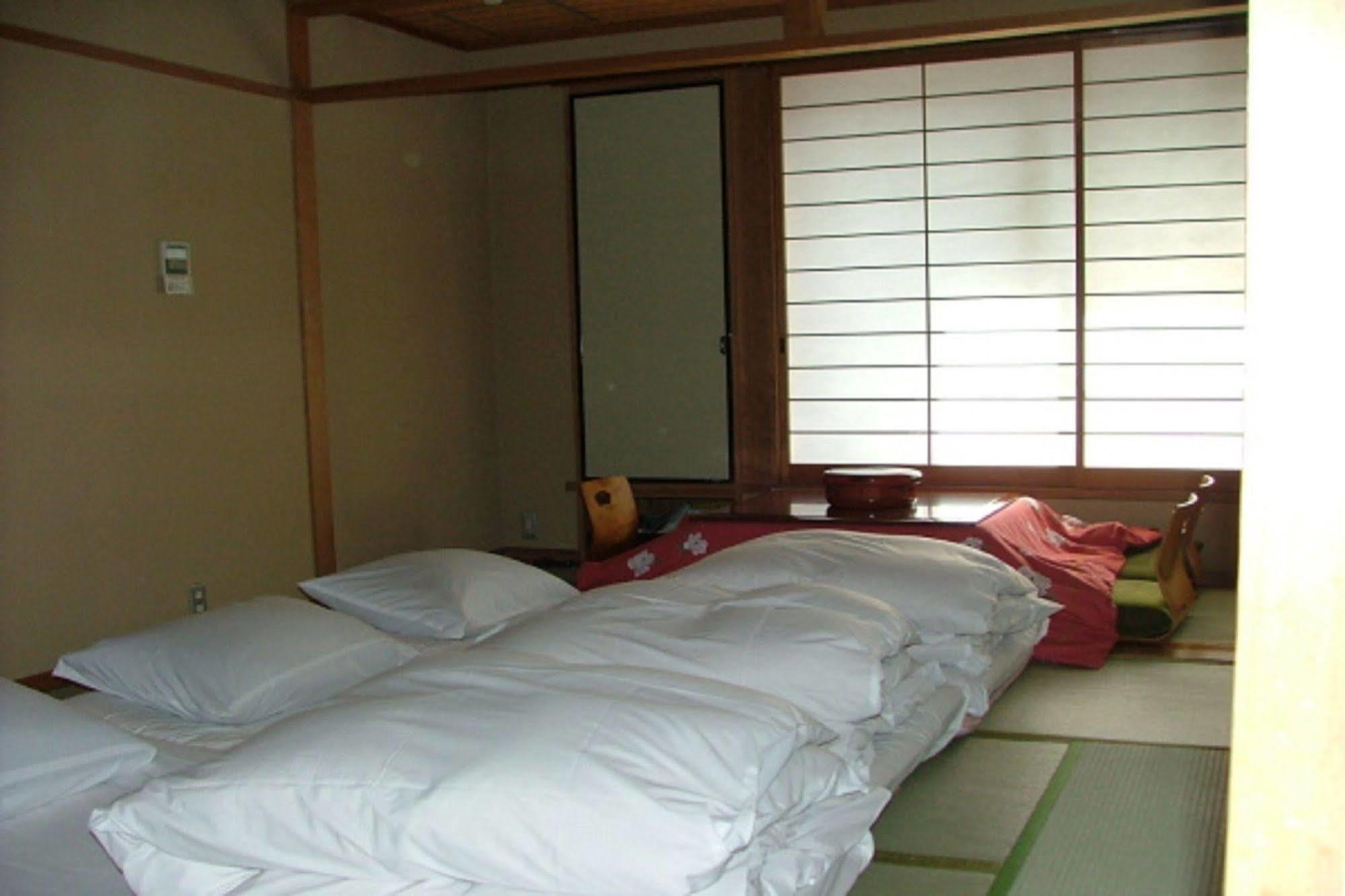 Miyajima Hotel New Kotobuki Hatsukaichi Exterior foto